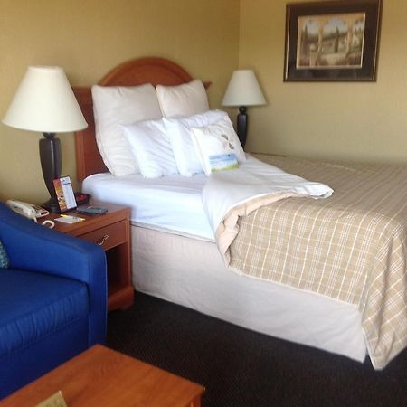 Days Inn By Wyndham Destin Buitenkant foto