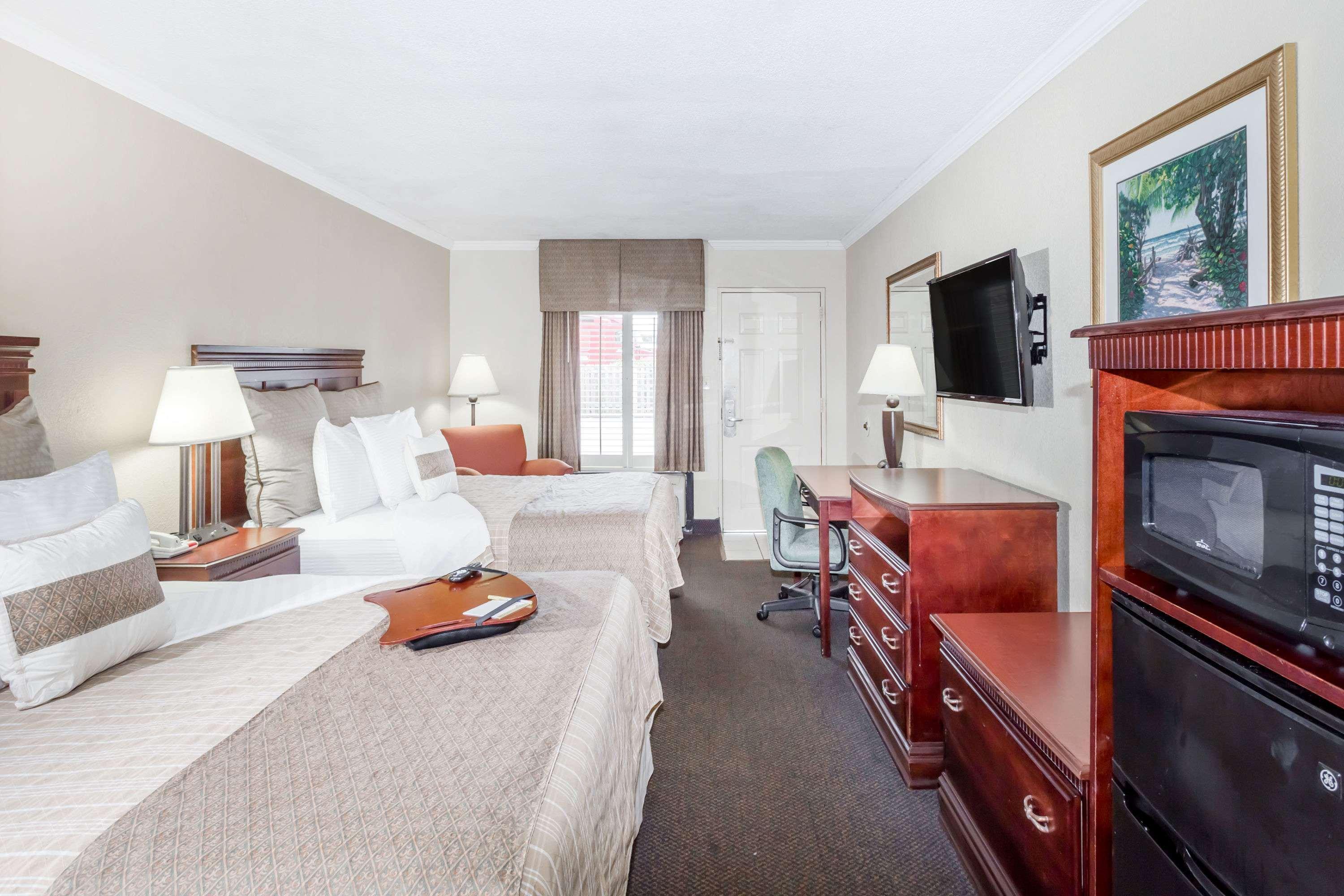 Days Inn By Wyndham Destin Buitenkant foto