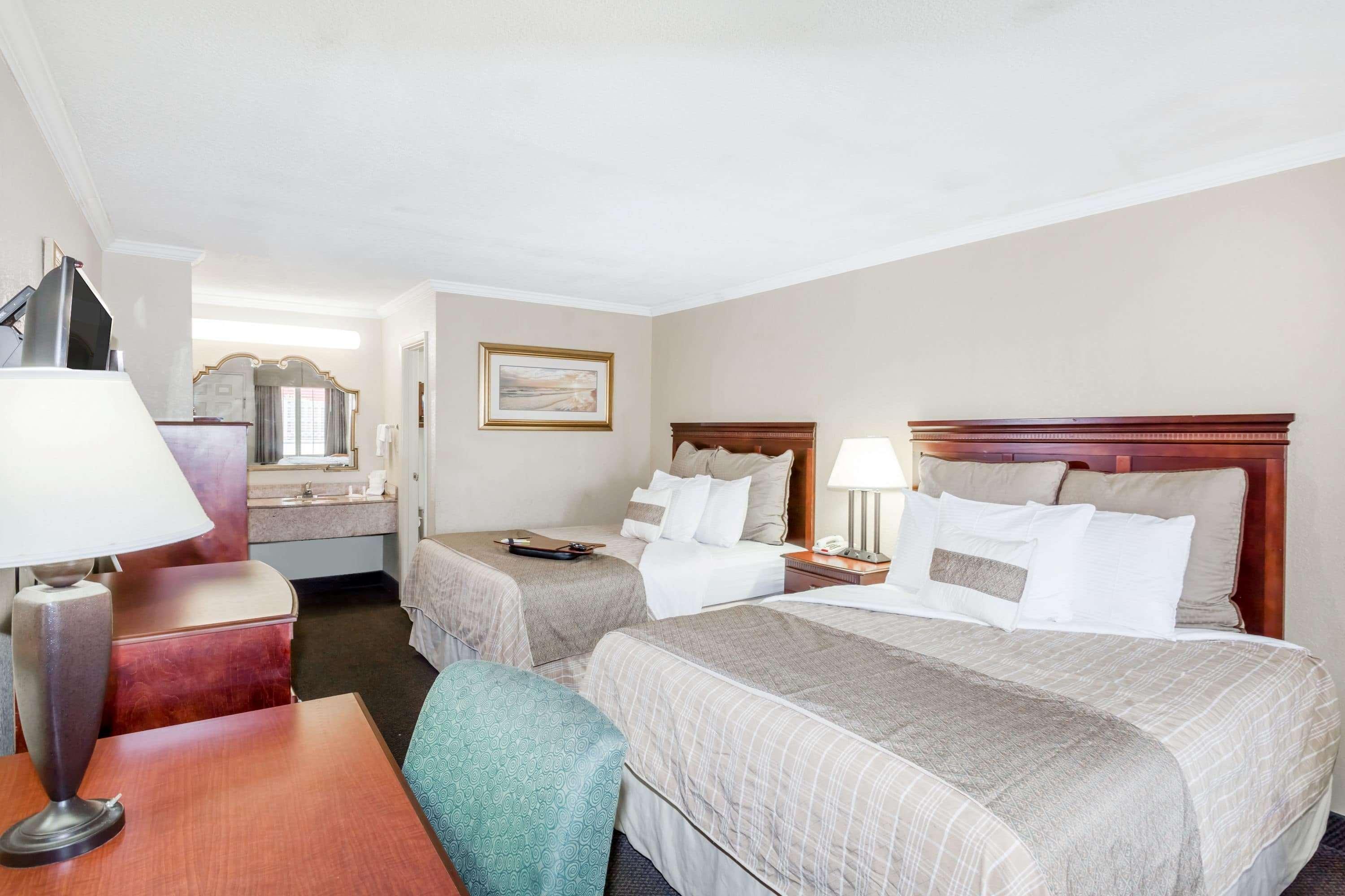 Days Inn By Wyndham Destin Buitenkant foto