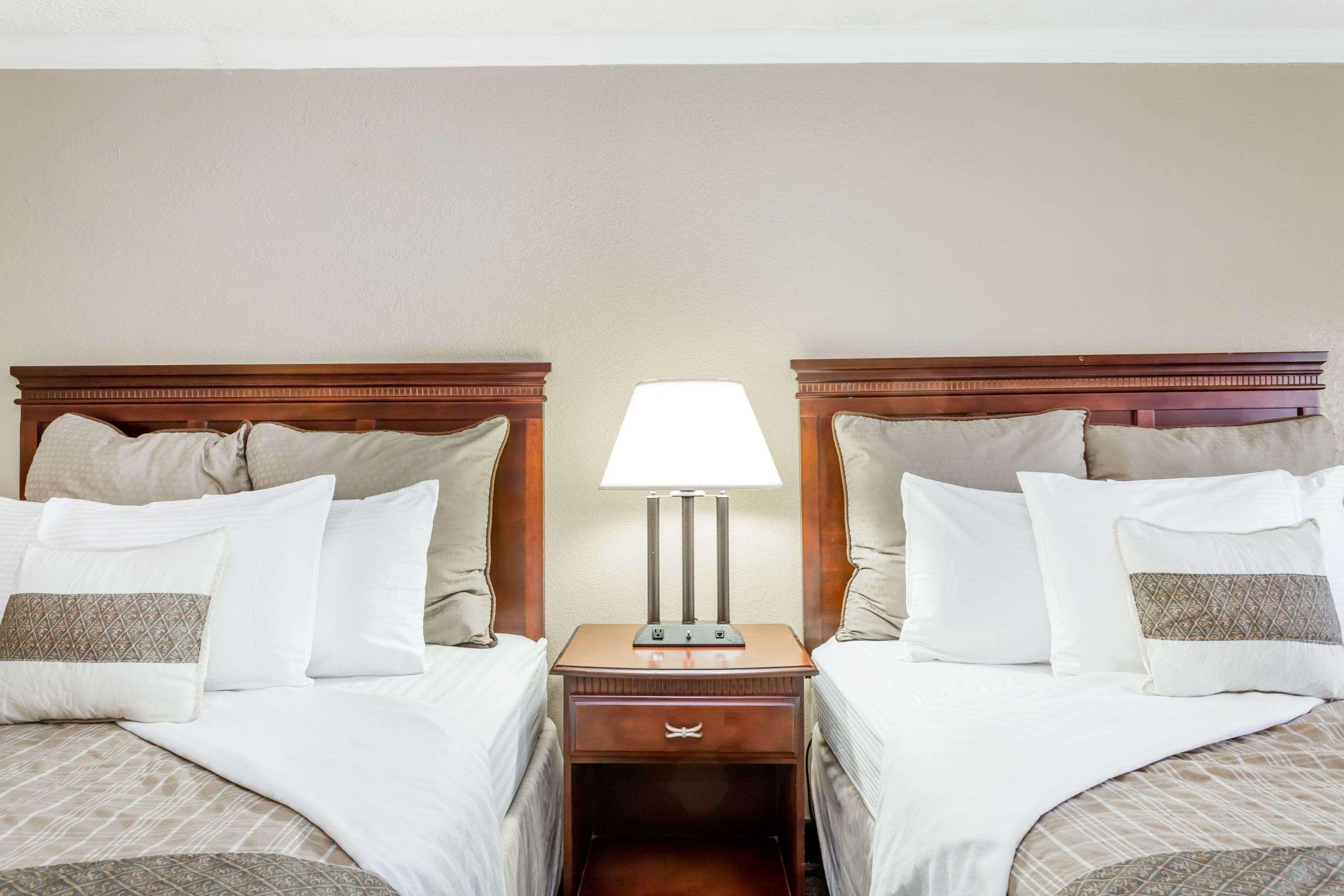 Days Inn By Wyndham Destin Buitenkant foto