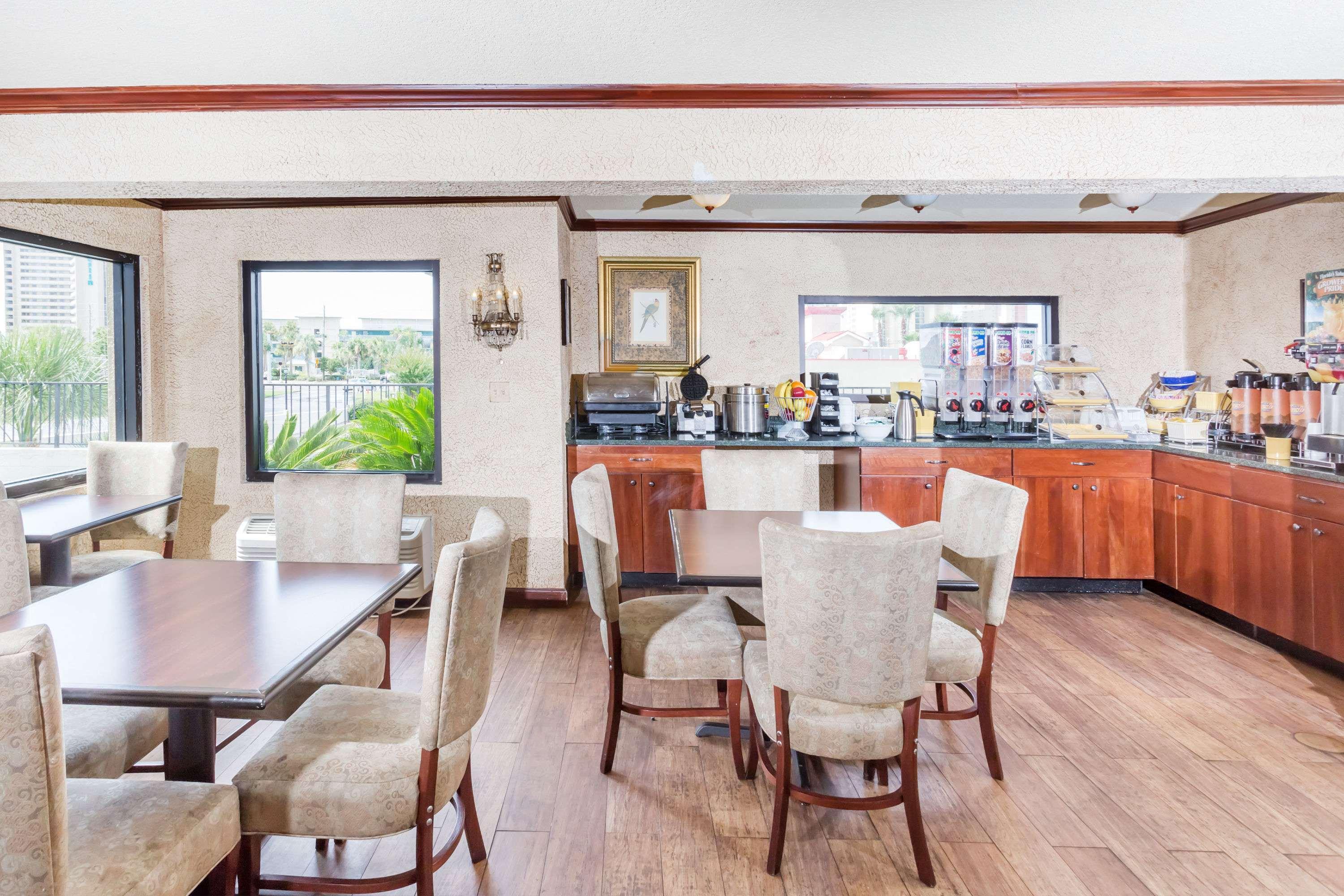 Days Inn By Wyndham Destin Buitenkant foto