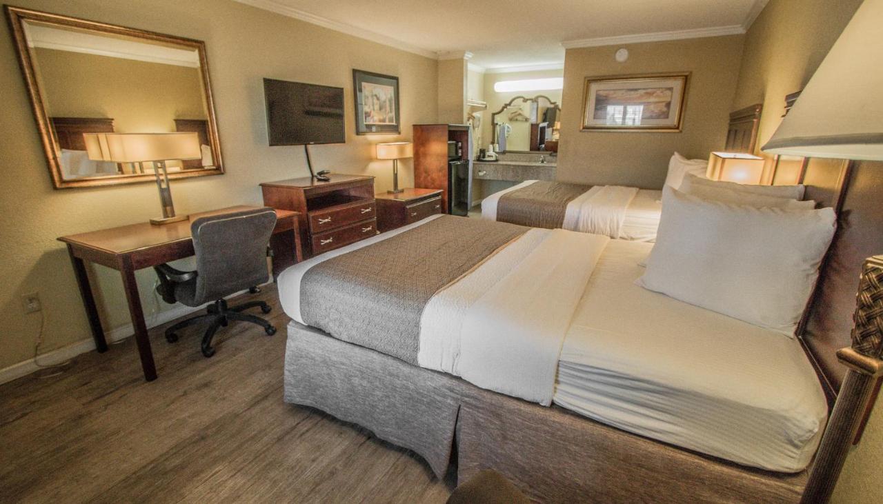 Days Inn By Wyndham Destin Buitenkant foto